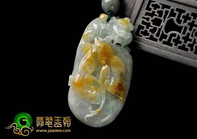(超值推荐)糯冰种黄翡缅甸翡翠A货麒麟送福手玩件