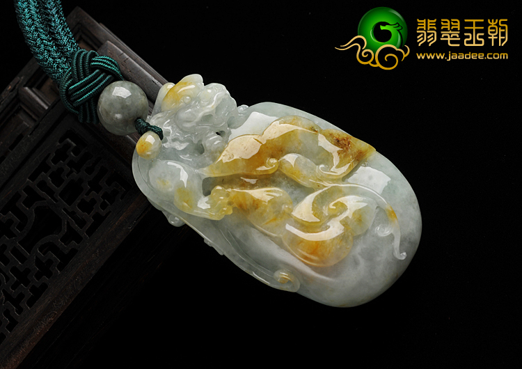 (超值推荐)糯冰种黄翡缅甸翡翠A货麒麟送福手玩件