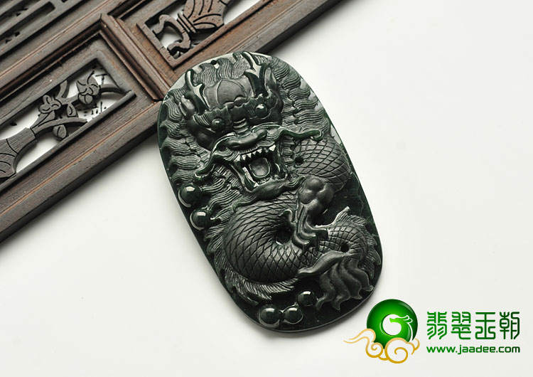 糯冰种墨翠缅甸翡翠A货龙行天下挂件