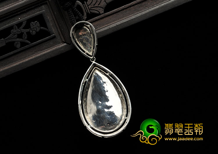 糯冰种翠色紫罗兰缅甸翡翠A货镶白金胸坠（水钻）