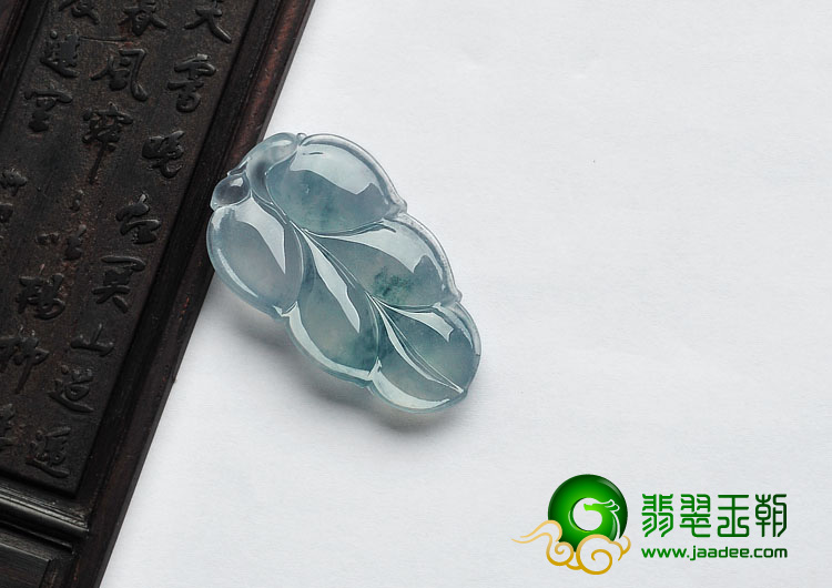 冰种飘花缅甸翡翠A货叶子挂件