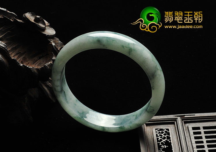 糯冰种飘花缅甸翡翠A货手镯（61.1mm）