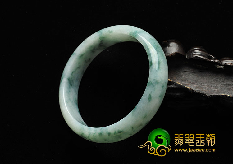 糯冰种飘花缅甸翡翠A货手镯（61.1mm）