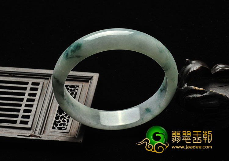 糯冰种飘花缅甸翡翠A货手镯（61.1mm）