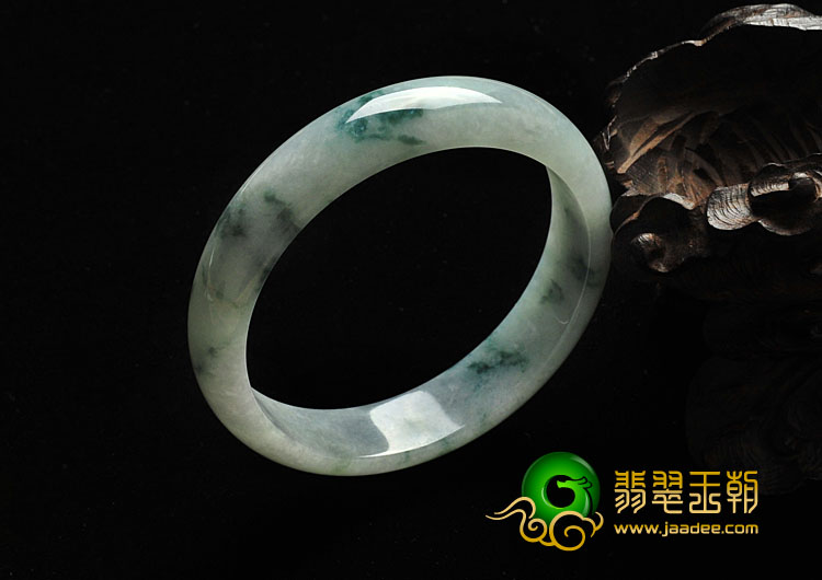 糯冰种飘花缅甸翡翠A货手镯（61.1mm）