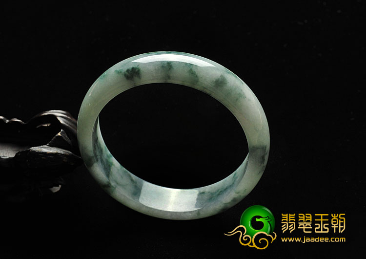 糯冰种飘花缅甸翡翠A货手镯（61mm）