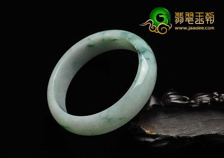 糯冰种飘花缅甸翡翠A货手镯（60.5mm）