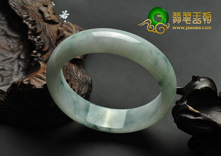 糯冰种飘花缅甸翡翠A货手镯（60.5mm）