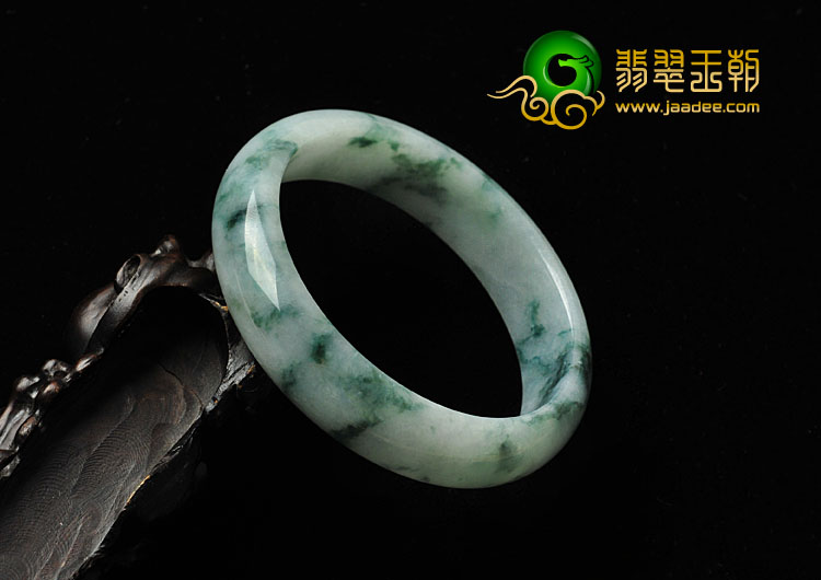 糯冰种飘花缅甸翡翠A货手镯（59.8mm）