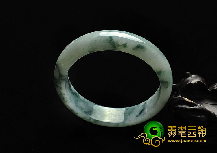 糯冰种飘花缅甸翡翠A货手镯（59.8mm）