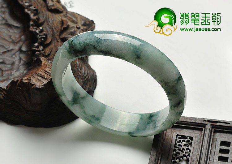 糯冰种飘花缅甸翡翠A货手镯（59.8mm）