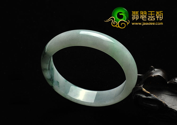 糯冰种飘花缅甸翡翠A货手镯（60.8mm）