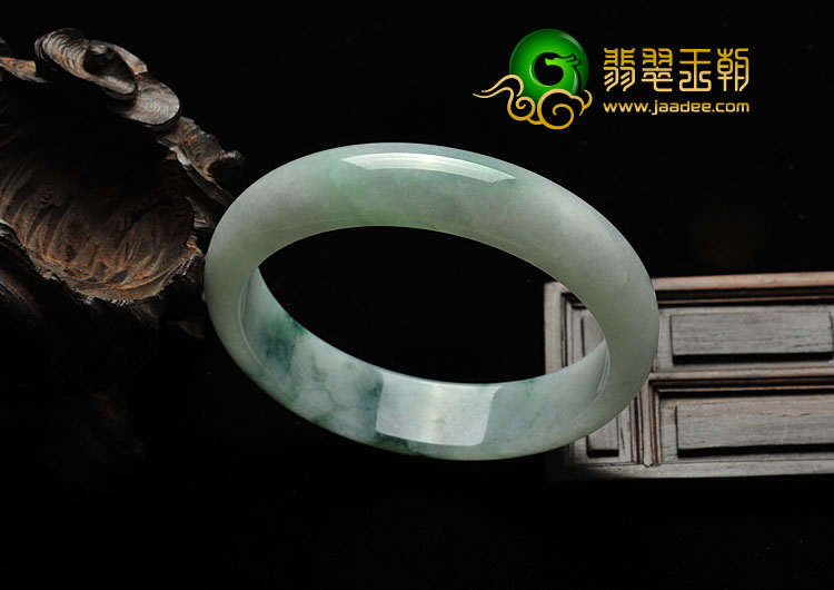 糯冰种飘花缅甸翡翠A货手镯（60.8mm）