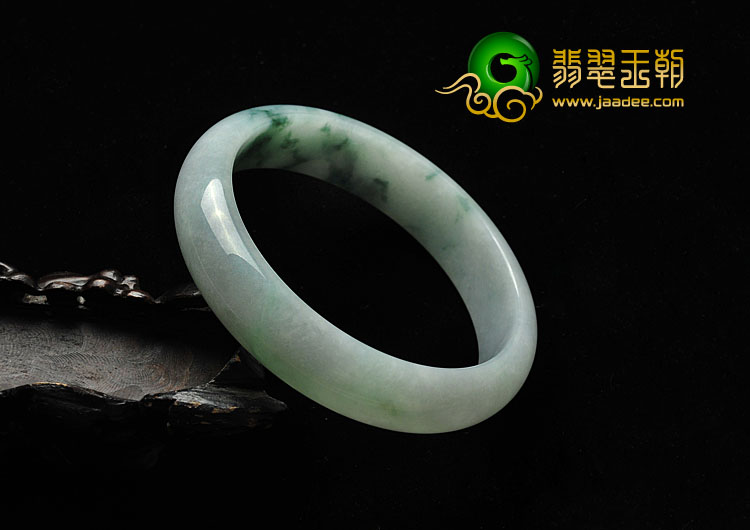 糯冰种飘花缅甸翡翠A货手镯（60.8mm）