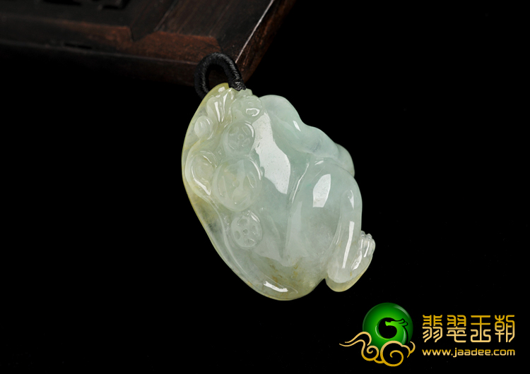 冰种晴水带黄翡缅甸翡翠A货灵猴献寿挂件