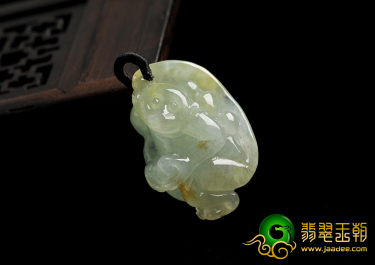 冰种晴水带黄翡缅甸翡翠A货灵猴献寿挂件
