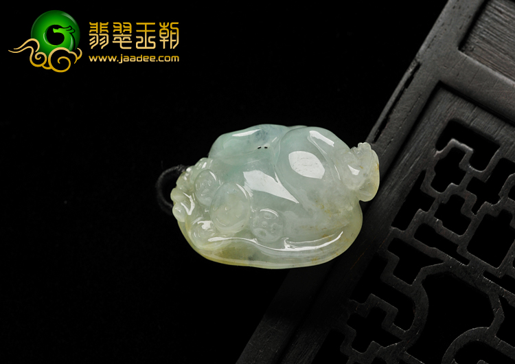 冰种晴水带黄翡缅甸翡翠A货灵猴献寿挂件