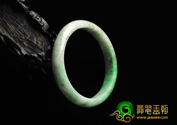 细糯种翠色缅甸翡翠A货手镯（56.3mm）