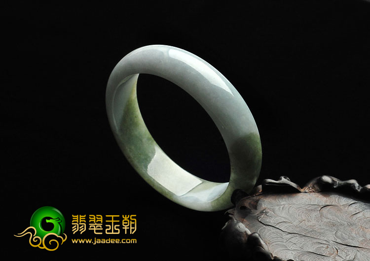 细糯种豆沙绿缅甸翡翠A货手镯（57.5mm）
