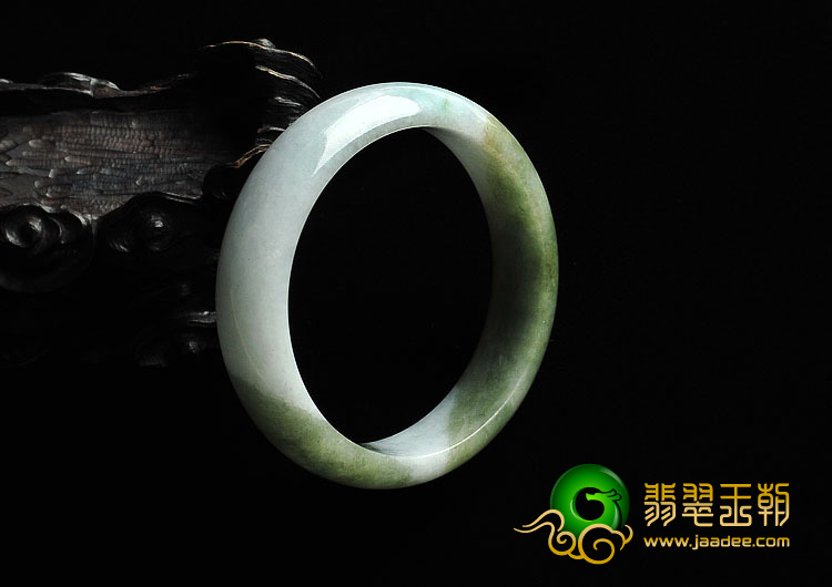 细糯种豆沙绿缅甸翡翠A货手镯（57.5mm）