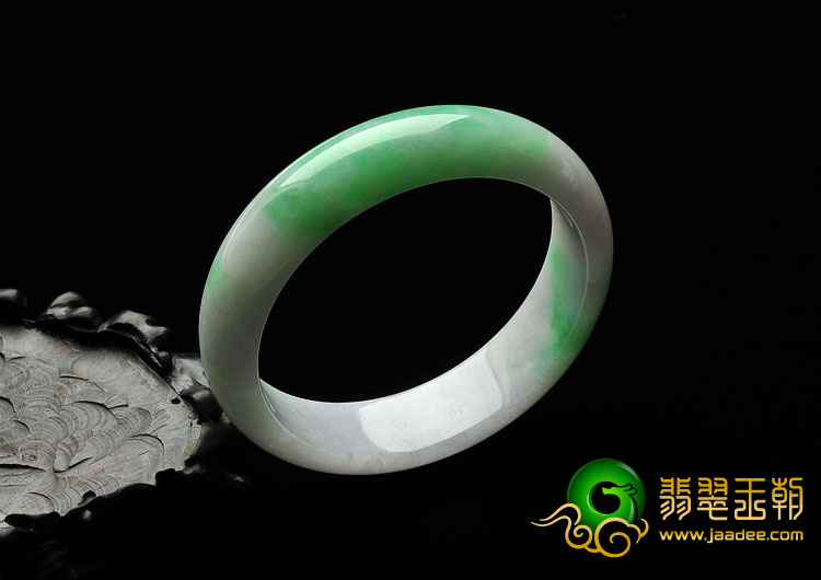 糯冰种翠色缅甸翡翠A货手镯（58.4mm）