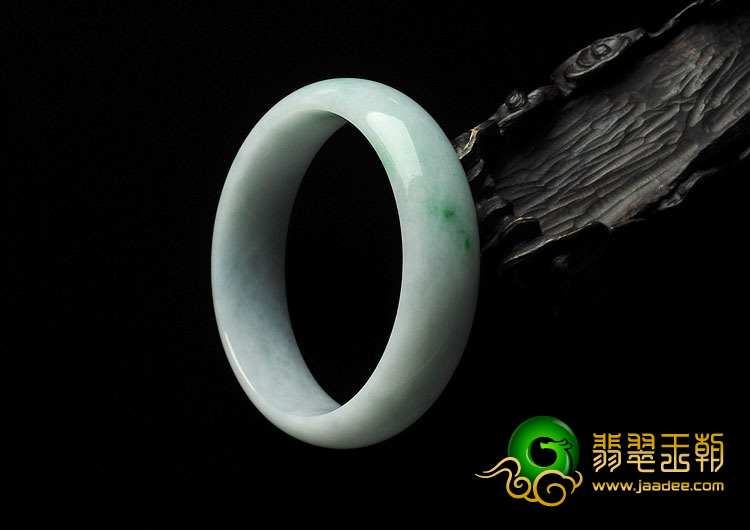 糯冰种晴水略飘翠缅甸翡翠A货手镯（58.6mm）