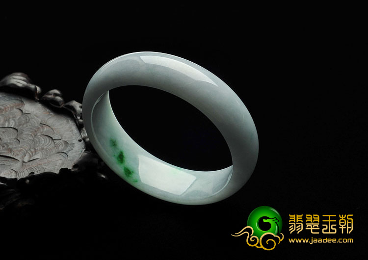 糯冰种晴水略飘翠缅甸翡翠A货手镯（58.6mm）