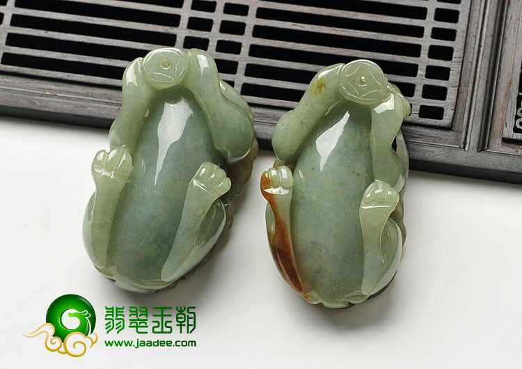 糯冰种褐黄翡晴水缅甸翡翠A货貔貅挂件（一对）