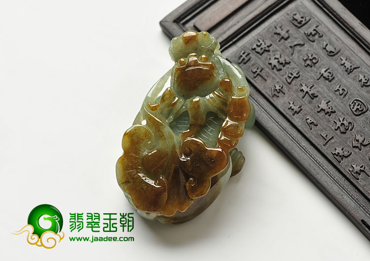 糯冰种褐黄翡晴水缅甸翡翠A货貔貅挂件（一对）