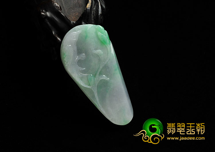 糯冰种飘翠缅甸翡翠A货喜得连科挂件