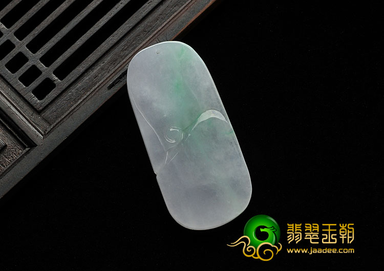 冰种飘翠缅甸翡翠A货鱼跃龙门挂件
