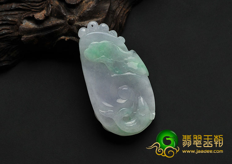 糯冰种春带彩缅甸翡翠A货年年有余挂件