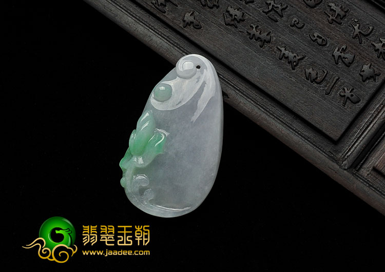糯冰种春带彩缅甸翡翠A货一品清廉挂件