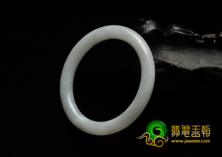 糯冰种淡晴水缅甸翡翠A货圆条手镯（50.6mm）