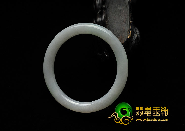 糯冰种淡晴水缅甸翡翠A货圆条手镯（50.9mm）