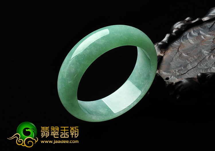 糯冰种豆绿缅甸翡翠A货手镯（55mm）