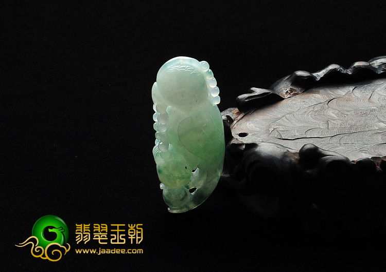 糯冰种飘花缅甸翡翠A货英明神武挂件