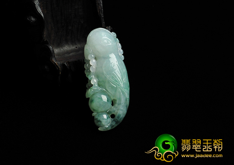 糯冰种飘花缅甸翡翠A货英明神武挂件
