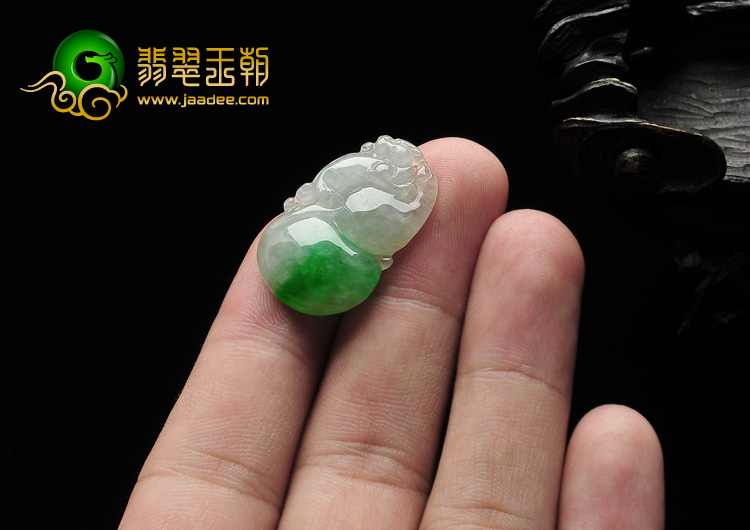 冰种飘阳绿缅甸翡翠A货福禄寿挂件