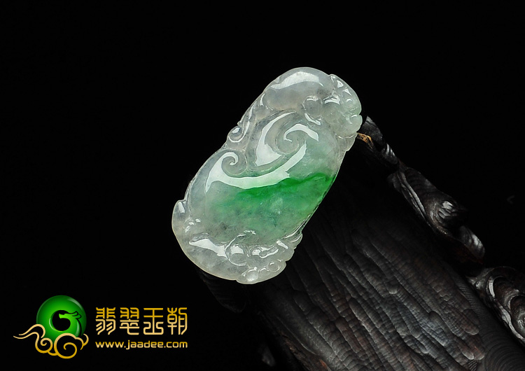 冰种飘阳绿缅甸翡翠A货龙如意挂件