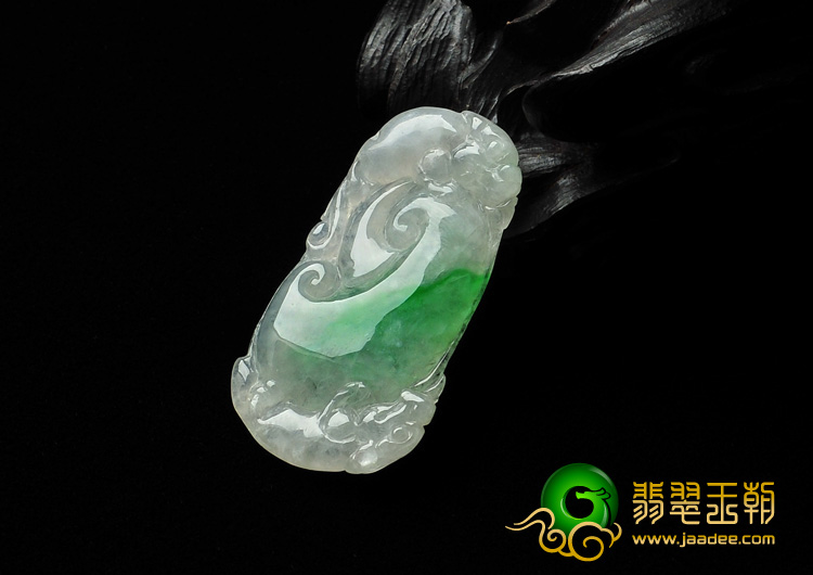 冰种飘阳绿缅甸翡翠A货龙如意挂件