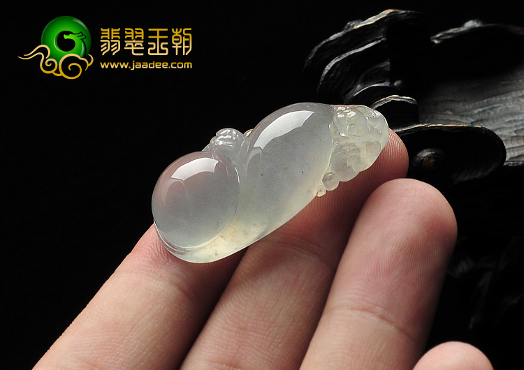 冰种淡晴水缅甸翡翠A货母子貔貅挂件
