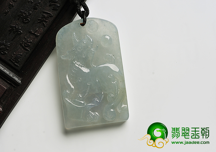 (超值推荐)冰种晴水缅甸翡翠A货招财进宝挂件