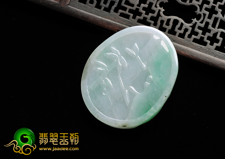 糯冰种春带彩缅甸翡翠A货观音挂件