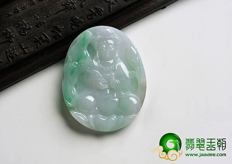 糯冰种春带彩缅甸翡翠A货观音挂件