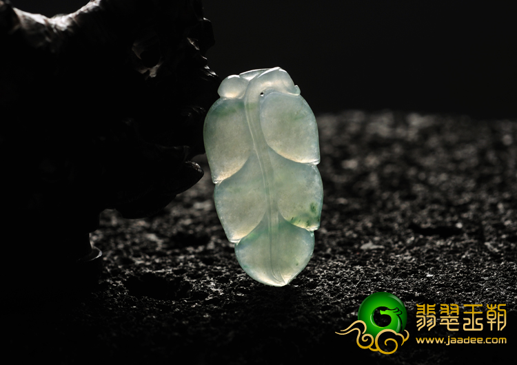 冰种飘花缅甸翡翠A货叶子挂件