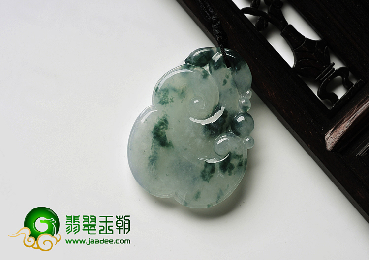 糯冰种飘花缅甸翡翠A货如意寿挂件