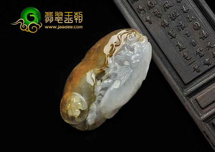 糯冰种褐黄翡缅甸翡翠A货鱼龙挂件