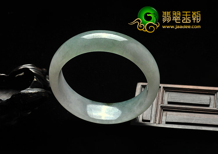 糯冰种晴水缅甸翡翠A货手镯（56.2mm）