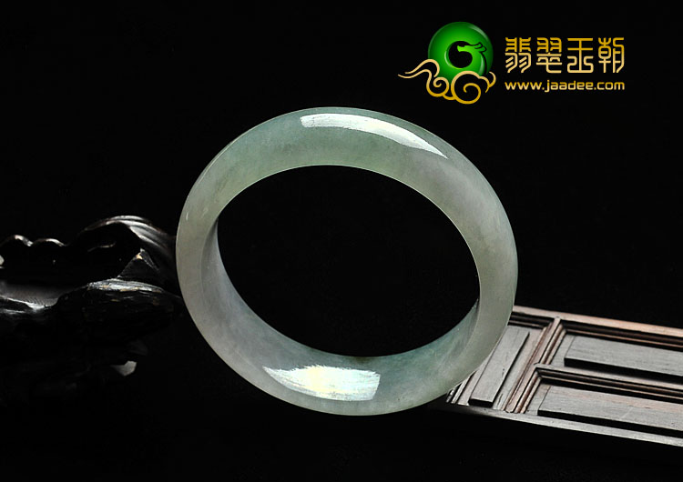 糯冰种晴水缅甸翡翠A货手镯（56.2mm）